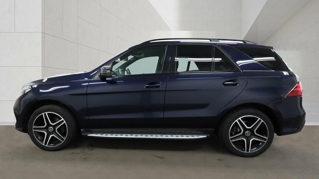 Mercedes-Benz GLE Class 3L Amg Night Edition RK68CKG Blue #6