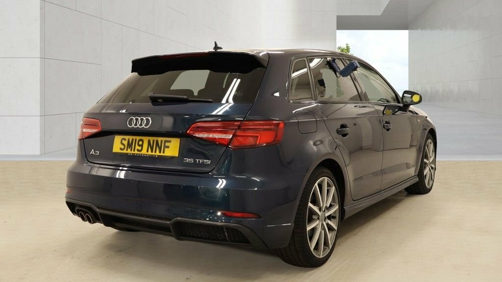 Audi A3 2.0 Sportback Tdi Sport 148 Bhp White #4