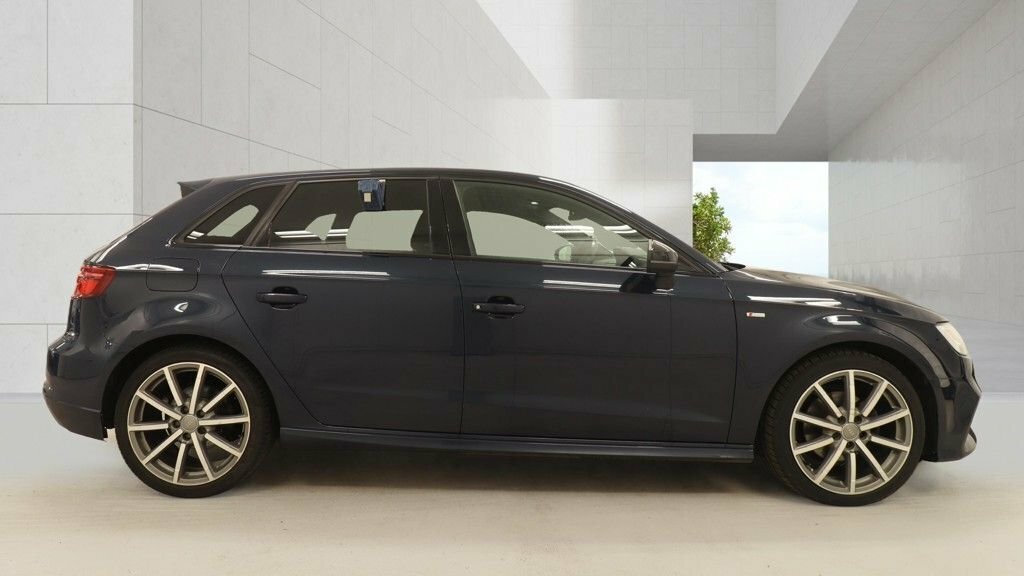 Audi A3 2.0 Sportback Tdi Sport 148 Bhp White #5