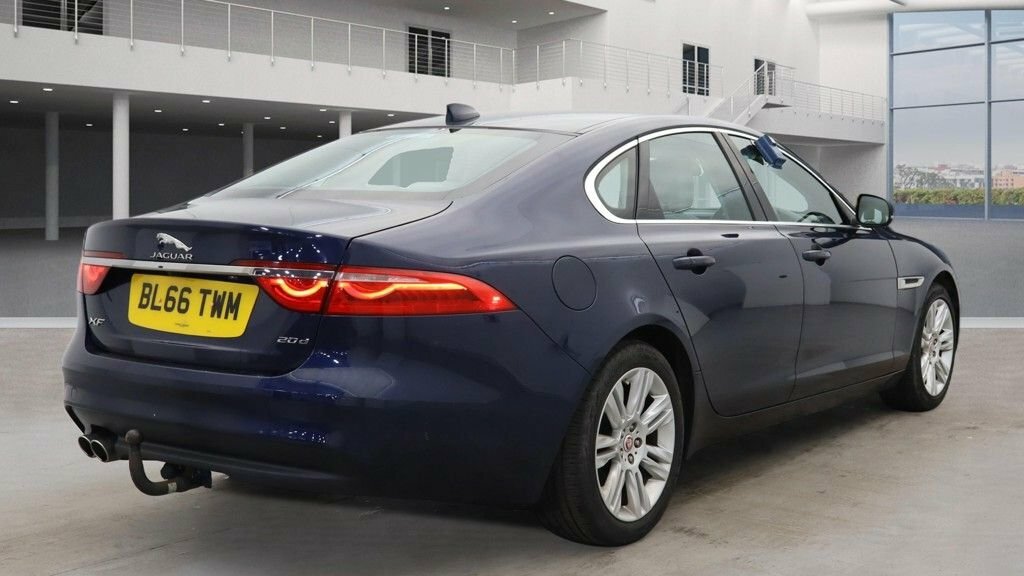 Jaguar XF 2L Portfolio Blue #4