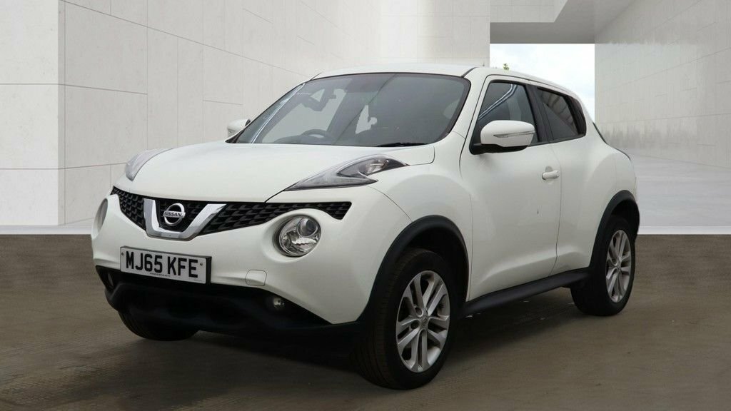 Nissan Juke 1.6L Acenta Premium White #2