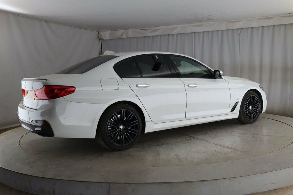 BMW 5 Series 530E M Sport Blue #4