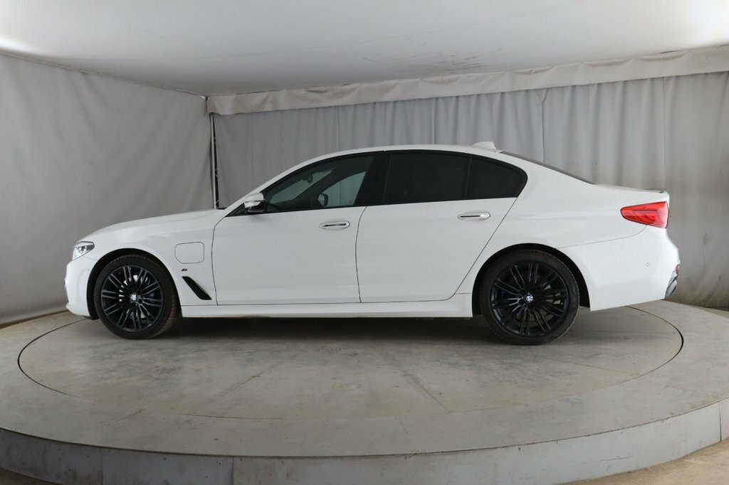 BMW 5 Series 530E M Sport Blue #3