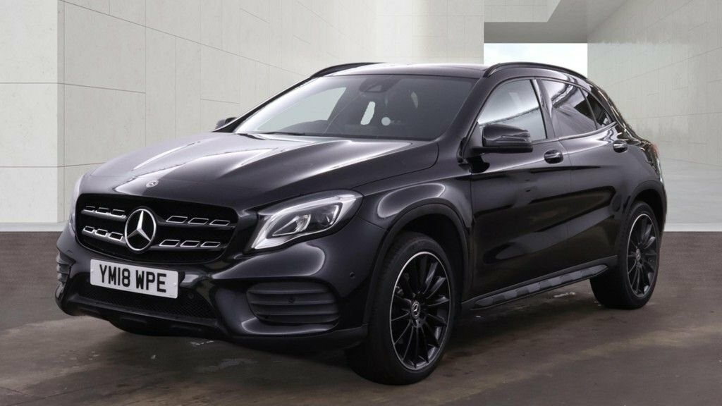 Mercedes-Benz GLA Class 2.1L Amg Line Black #2