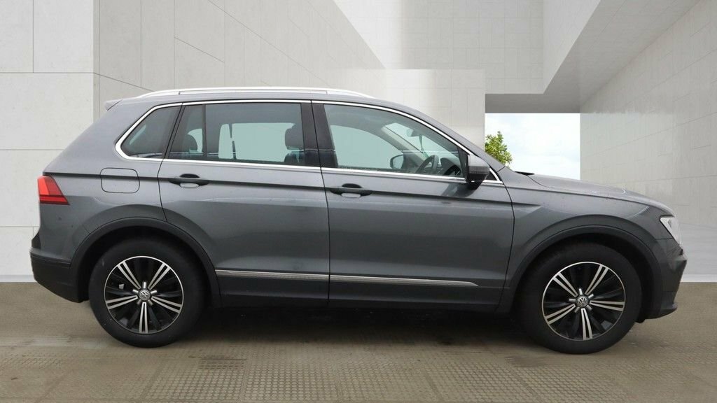 Volkswagen Tiguan 2L Se Grey #5