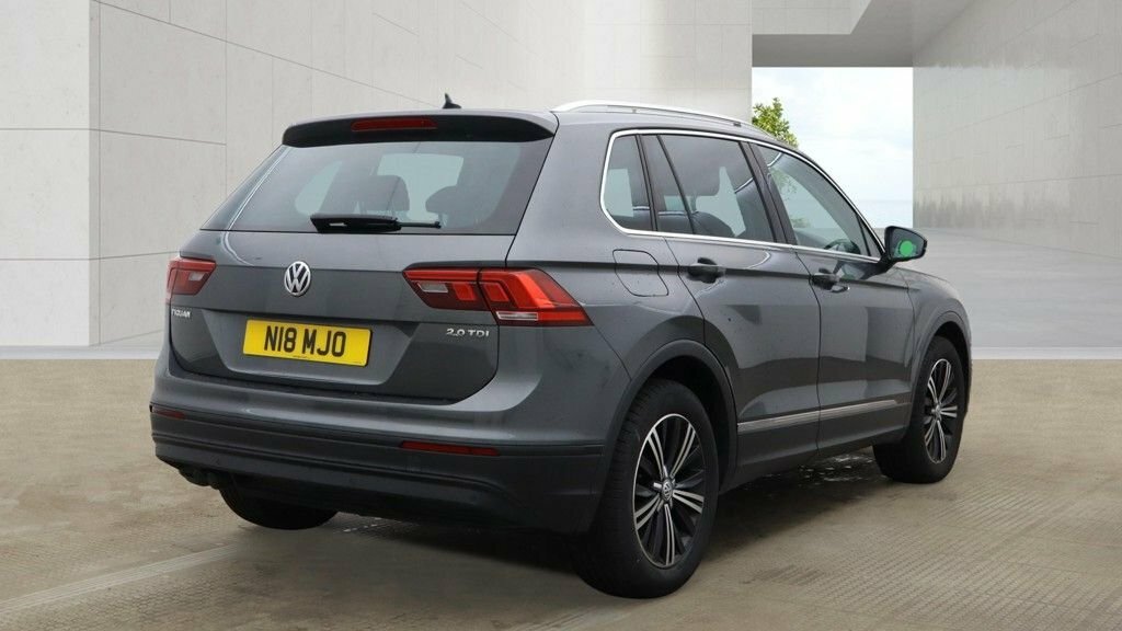 Volkswagen Tiguan 2L Se Grey #4