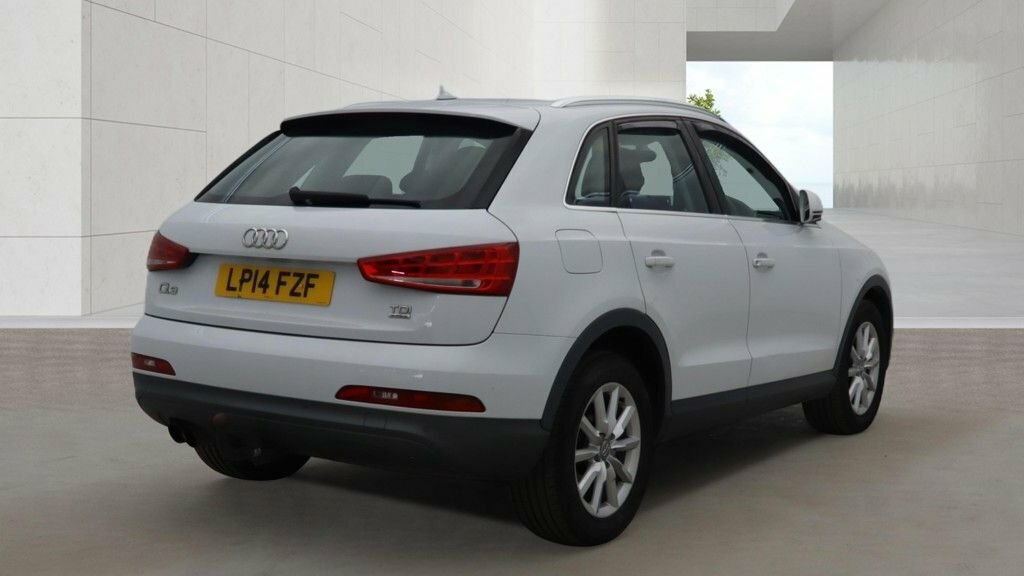 Audi Q3 2L Se White #3