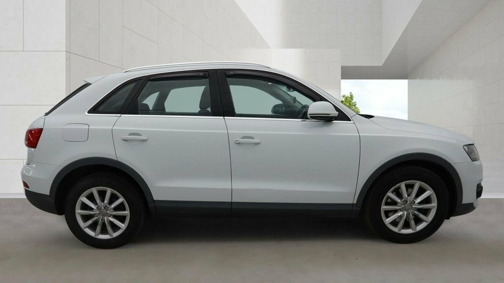 Audi Q3 2L Se White #4