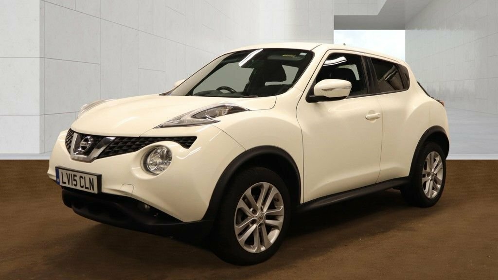 Nissan Juke 1.6L Acenta Premium White #2