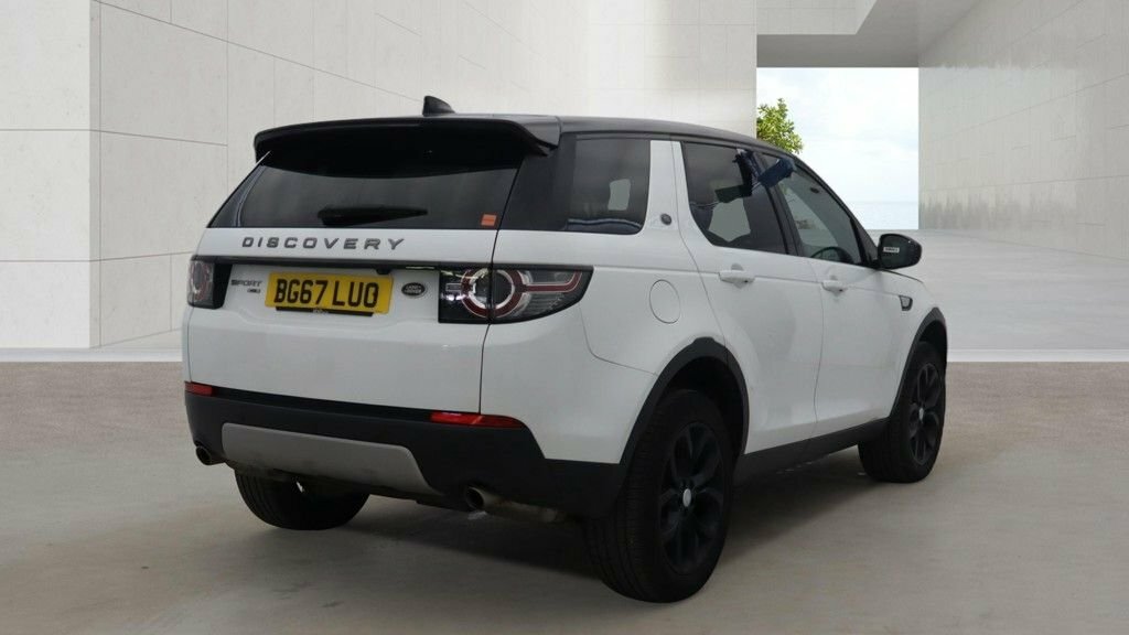 Land Rover Discovery Sport 2L Hse White #3