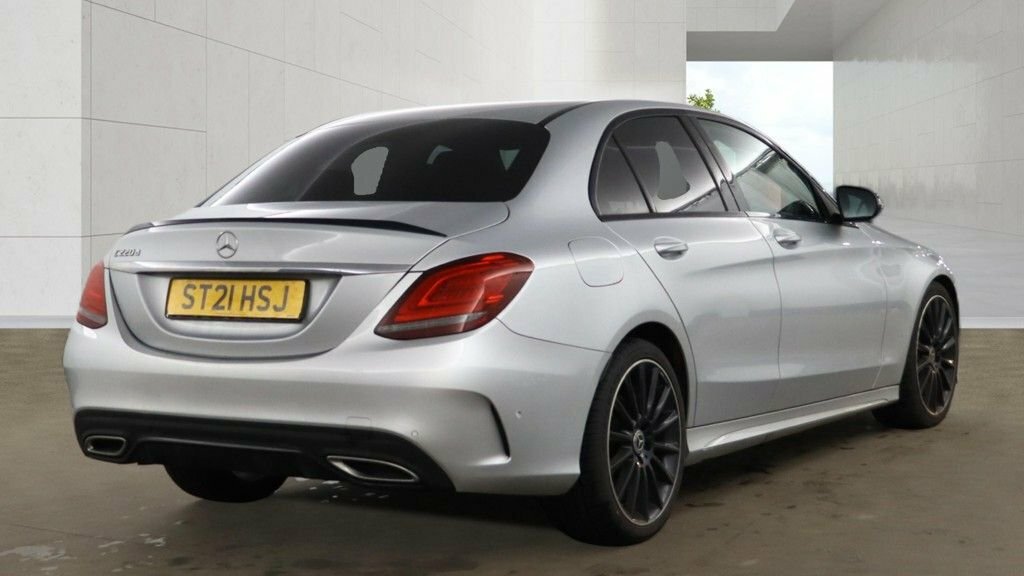Mercedes-Benz C Class 2L Amg Line Night Edition Silver #3