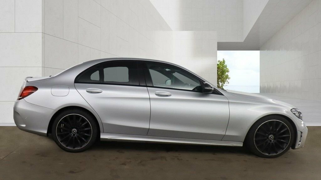 Mercedes-Benz C Class 2L Amg Line Night Edition Silver #4