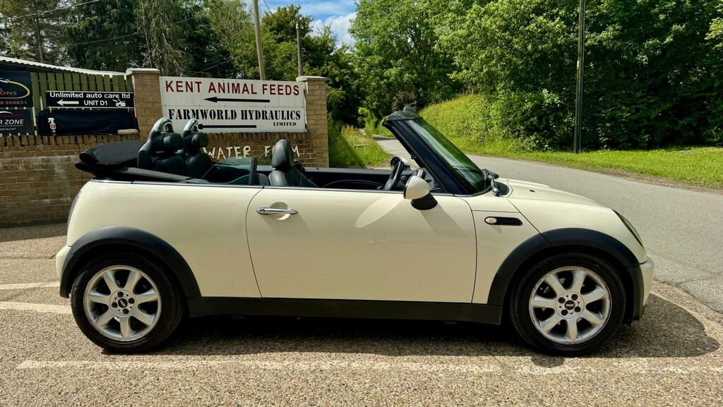 Mini Convertible 1.6 Cooper Convertible White #3