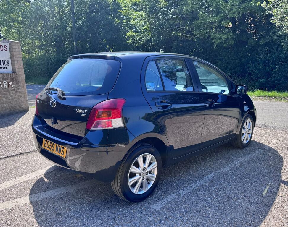 Toyota Yaris 1.33 Dual Vvt-i Tr Hatchback Black #6