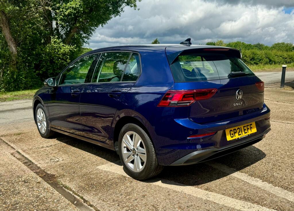Volkswagen Golf 1.5 Tsi Life Hatchback Blue #5