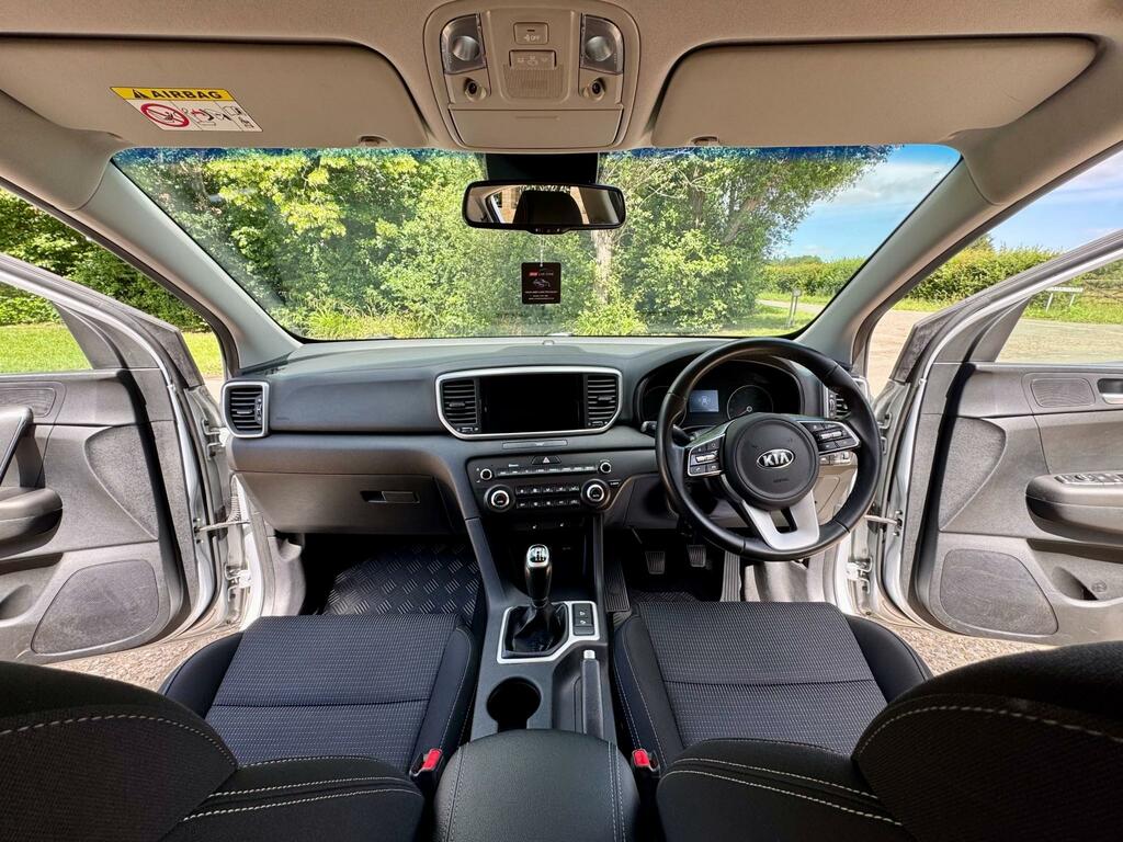 Kia Sportage 1.6 Crdi Mhev 2 Suv RJ21PUE Silver #2