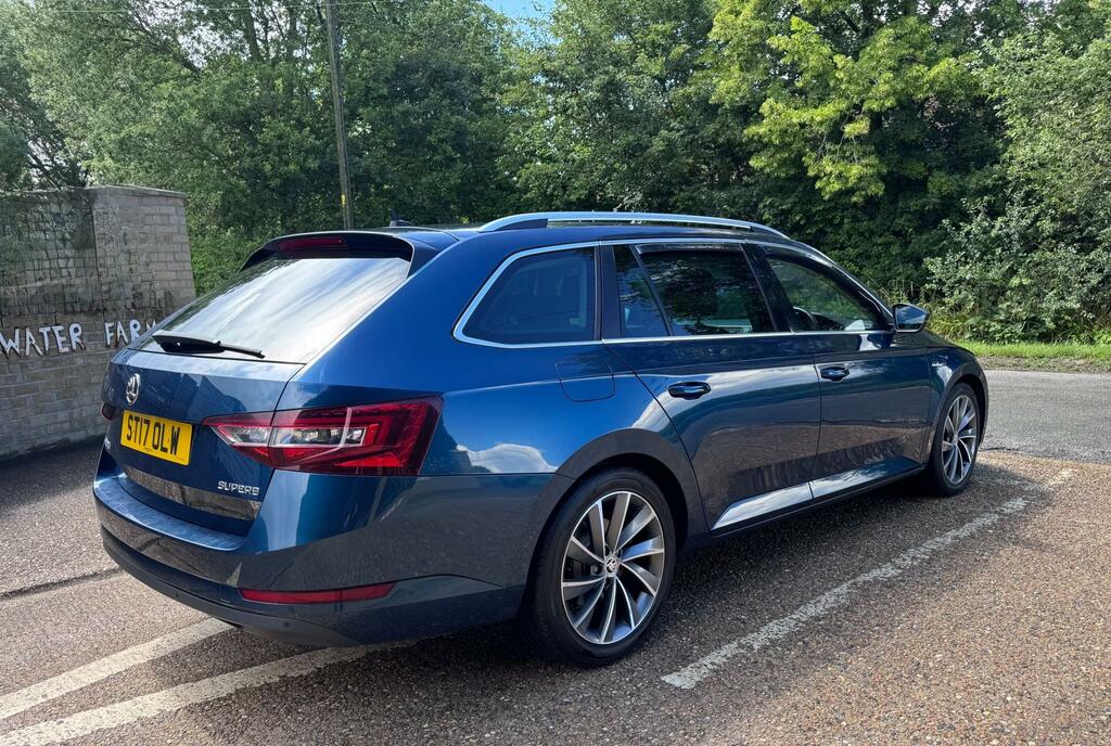 Skoda Superb 2.0 Tdi Laurin Klement Estate ST17OLW Blue #3