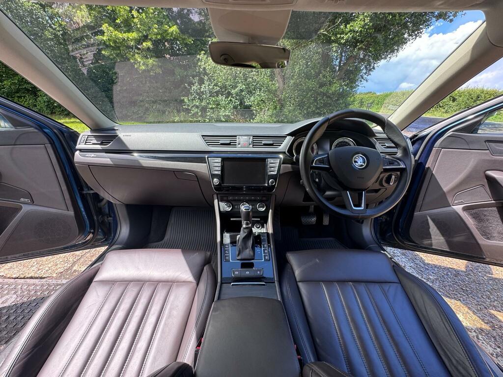 Skoda Superb 2.0 Tdi Laurin Klement Estate ST17OLW Blue #2