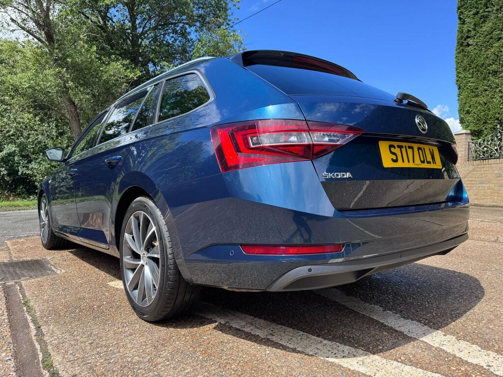 Skoda Superb 2.0 Tdi Laurin Klement Estate ST17OLW Blue #6