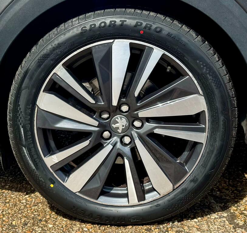 Peugeot 5008 Hatchback Black #51
