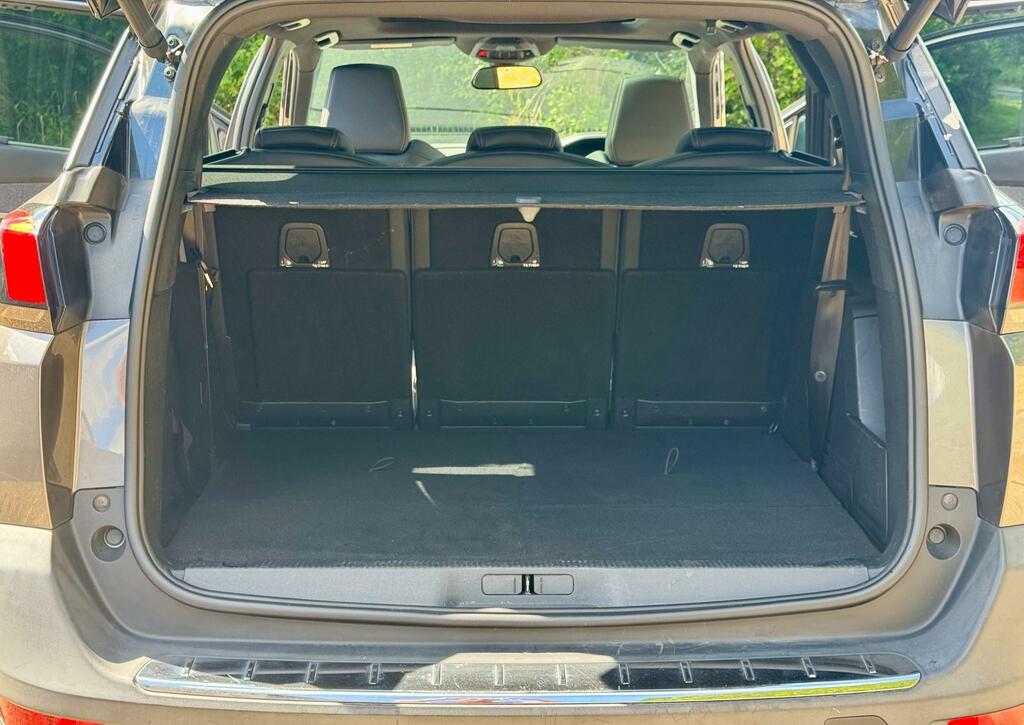 Peugeot 5008 Hatchback Black #75