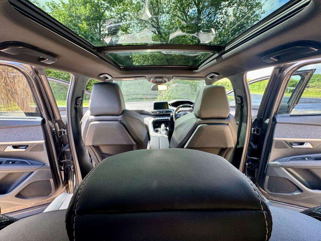 Peugeot 5008 Hatchback Black #74