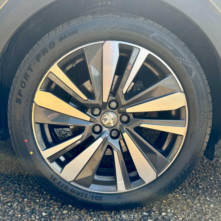 Peugeot 5008 Hatchback Black #24