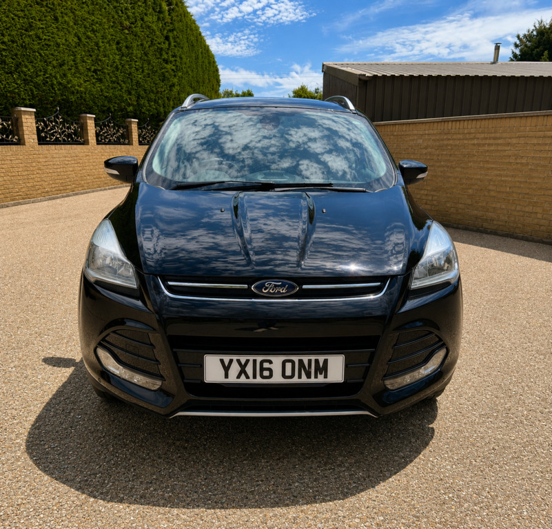 Ford Kuga 1.5T Ecoboost Titanium Suv Black #3