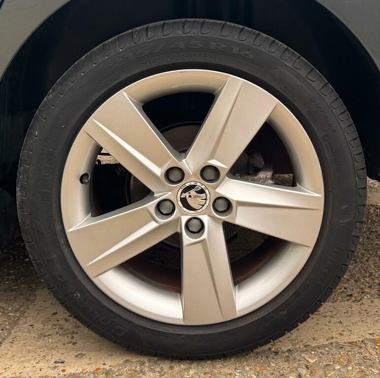 Skoda Rapid 1.4 Tsi Se Hatchback Blue #50