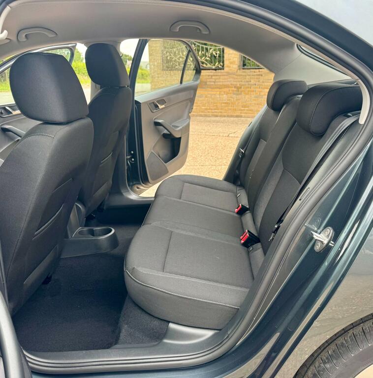 Skoda Rapid 1.4 Tsi Se Hatchback Blue #55