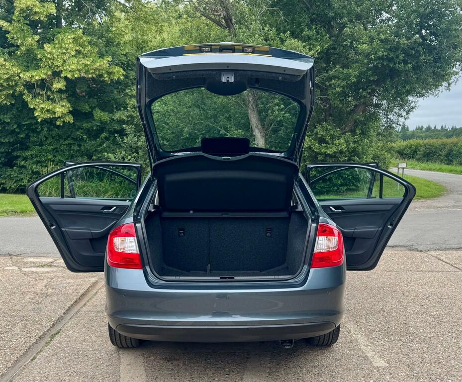 Skoda Rapid 1.4 Tsi Se Hatchback Blue #53