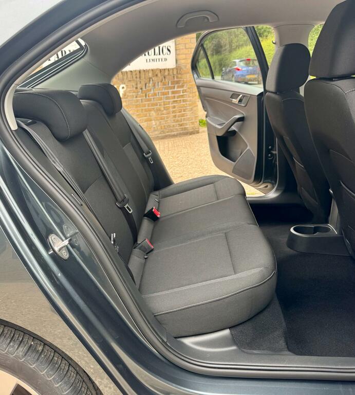 Skoda Rapid 1.4 Tsi Se Hatchback Blue #42