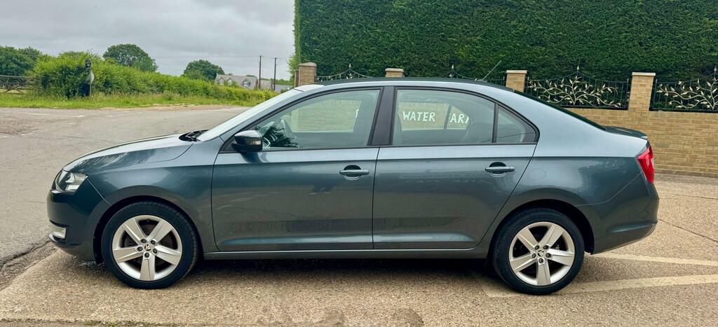Skoda Rapid 1.4 Tsi Se Hatchback Blue #9