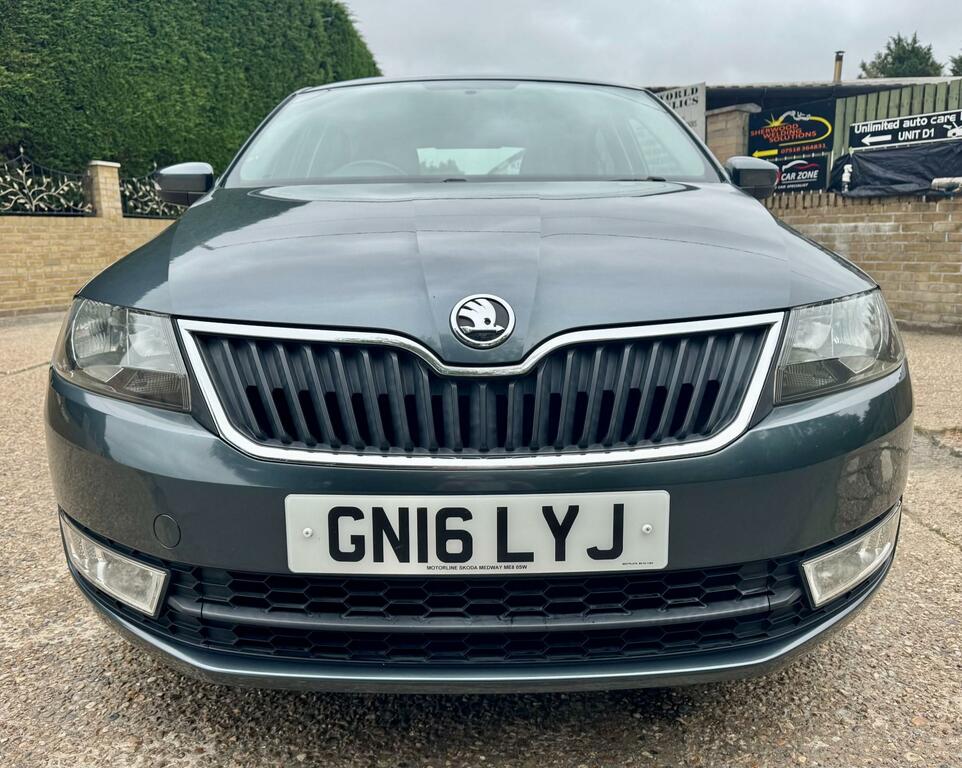 Skoda Rapid 1.4 Tsi Se Hatchback Blue #18