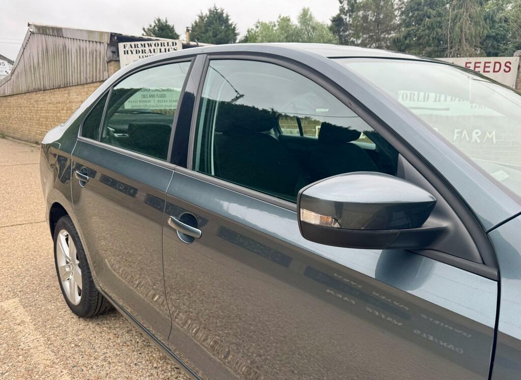 Skoda Rapid 1.4 Tsi Se Hatchback Blue #20