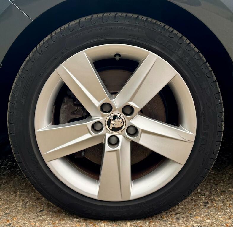 Skoda Rapid 1.4 Tsi Se Hatchback Blue #69