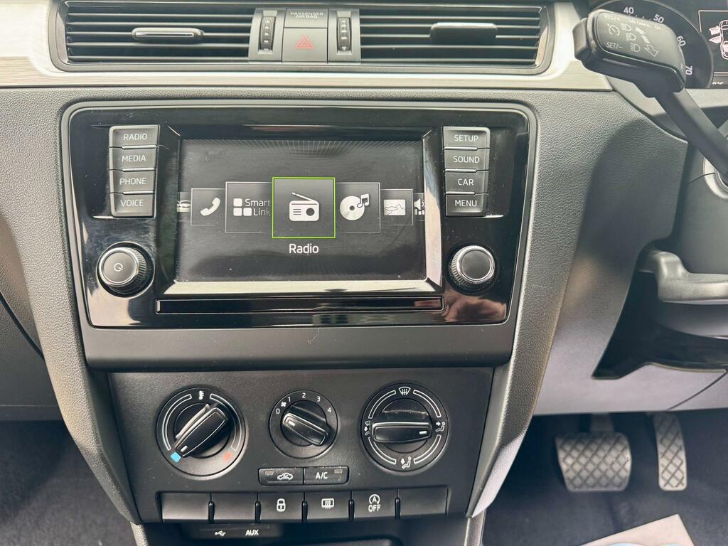 Skoda Rapid 1.4 Tsi Se Hatchback Blue #10