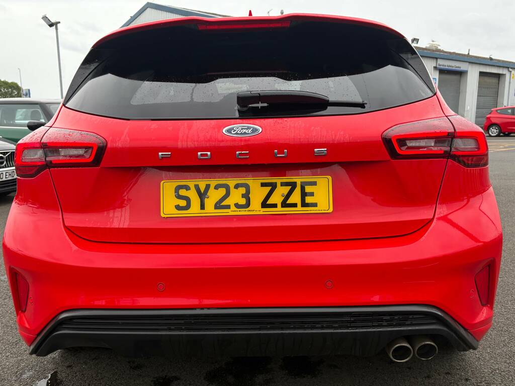 Ford Focus 1.0T Ecoboost St-line Hatchback SY23ZZE Red #6