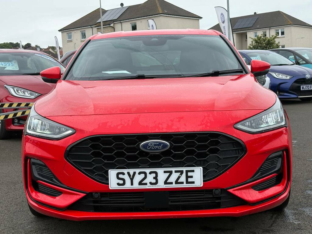 Ford Focus 1.0T Ecoboost St-line Hatchback SY23ZZE Red #2