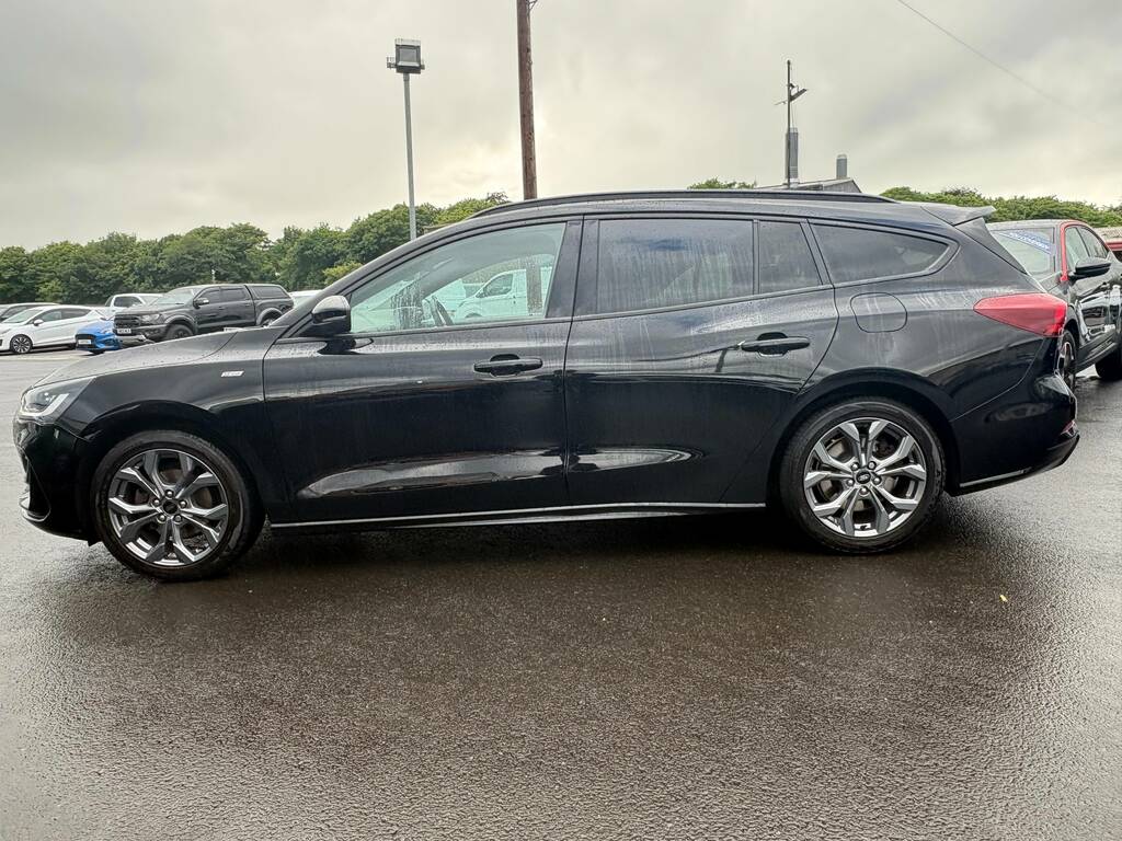 Ford Focus 1.0T Ecoboost St-line Estate Eur SH23GBO Black #4