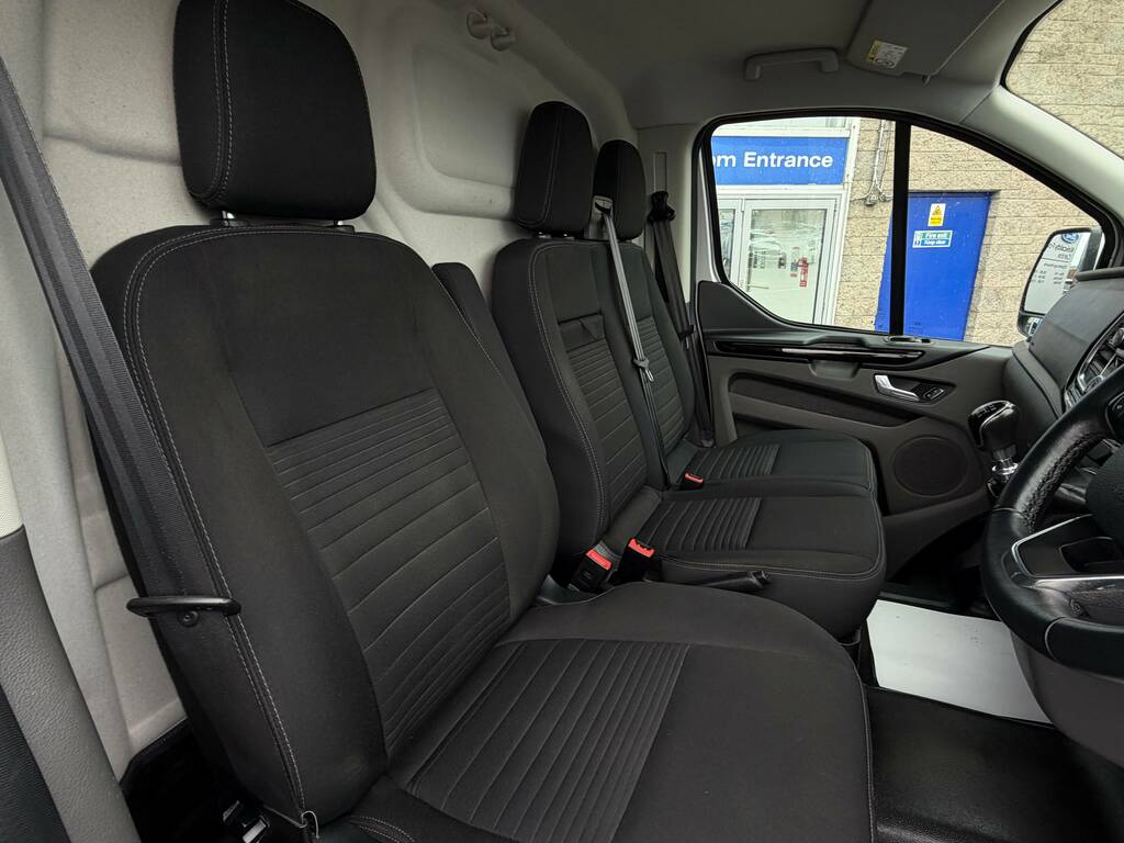 Ford Transit Custom 300 2.0 Ecoblue 130Ps L1 Limited BJ22USH Silver #6