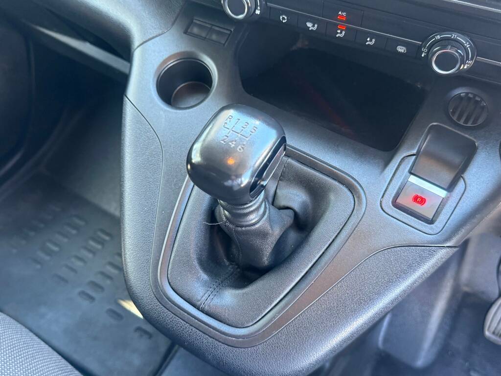 Peugeot Partner Bluehdi Professional Premium L1 Grey #4