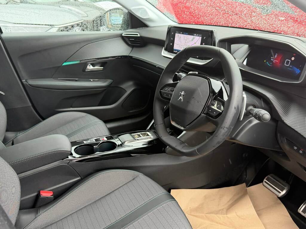 Peugeot 208 Puretech Allure Premium Plus Ss 1.2 100Ps Grey #2