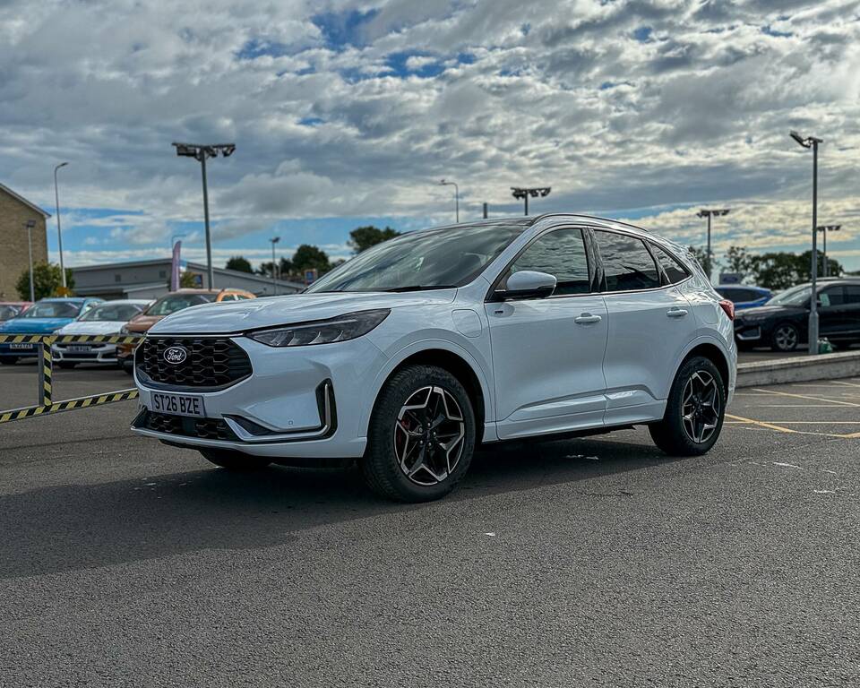 Ford Kuga St-line X 2.5L Duratec Phev 243Ps Cvt 5 ST26BZE White #2