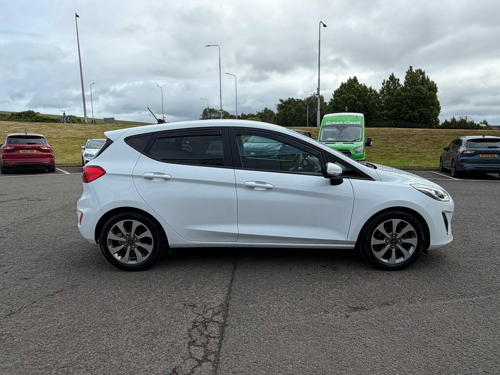 Ford Fiesta 1.0 Ecoboost Trend Mhev 125Ps SR21VKL White #4