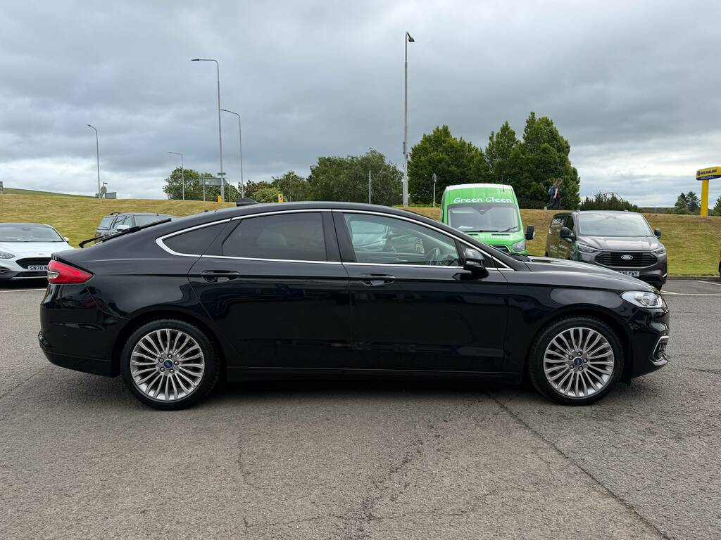 Ford Mondeo 2.0 Titanium Edition Ecoblue 150Ps Black #4