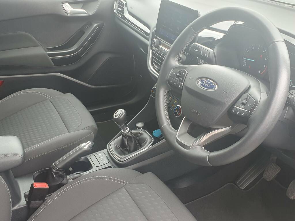 Ford Fiesta Titanium White #2