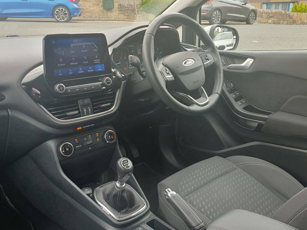 Ford Fiesta Titanium White #6