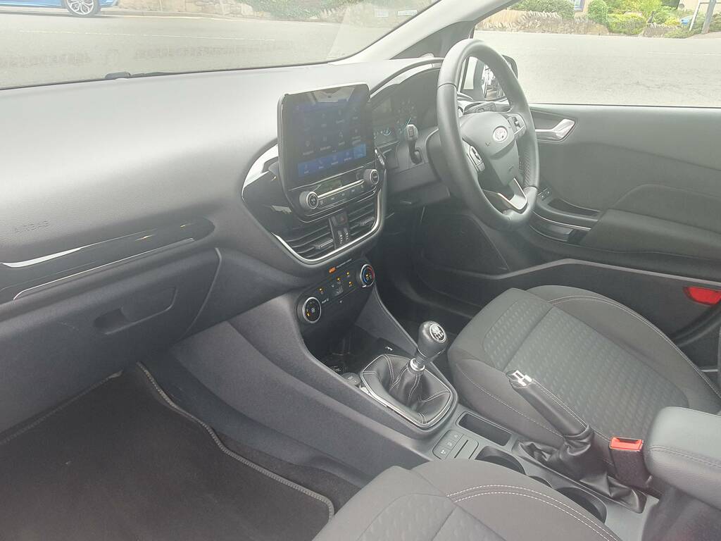 Ford Fiesta Titanium White #4