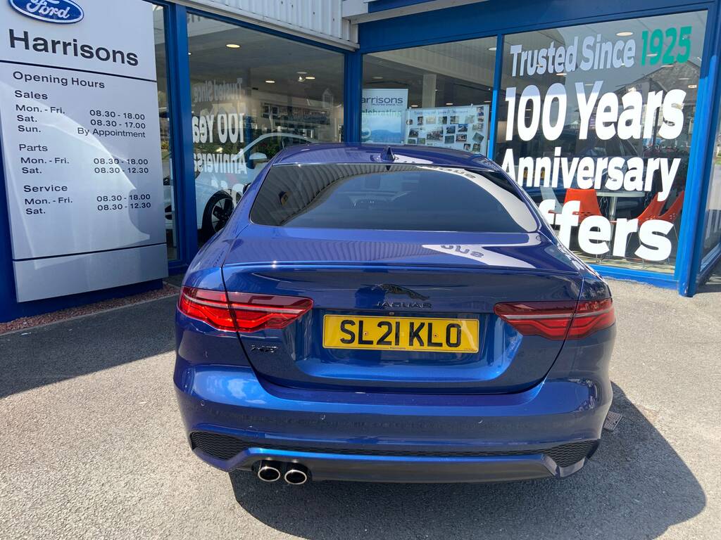 Jaguar XE R-dynamic Black Mhev Blue #3
